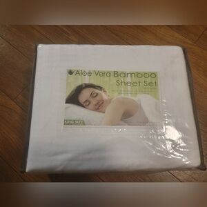King Size White Sheet Set